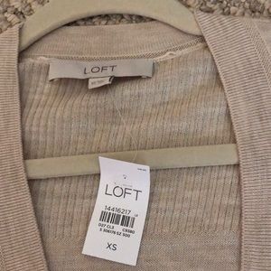 Long sleeved ecru cardigan